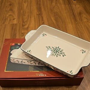 Lenox Holiday Rectangular Baker